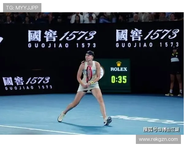 莱巴金娜病退巴多萨怒怼网暴声